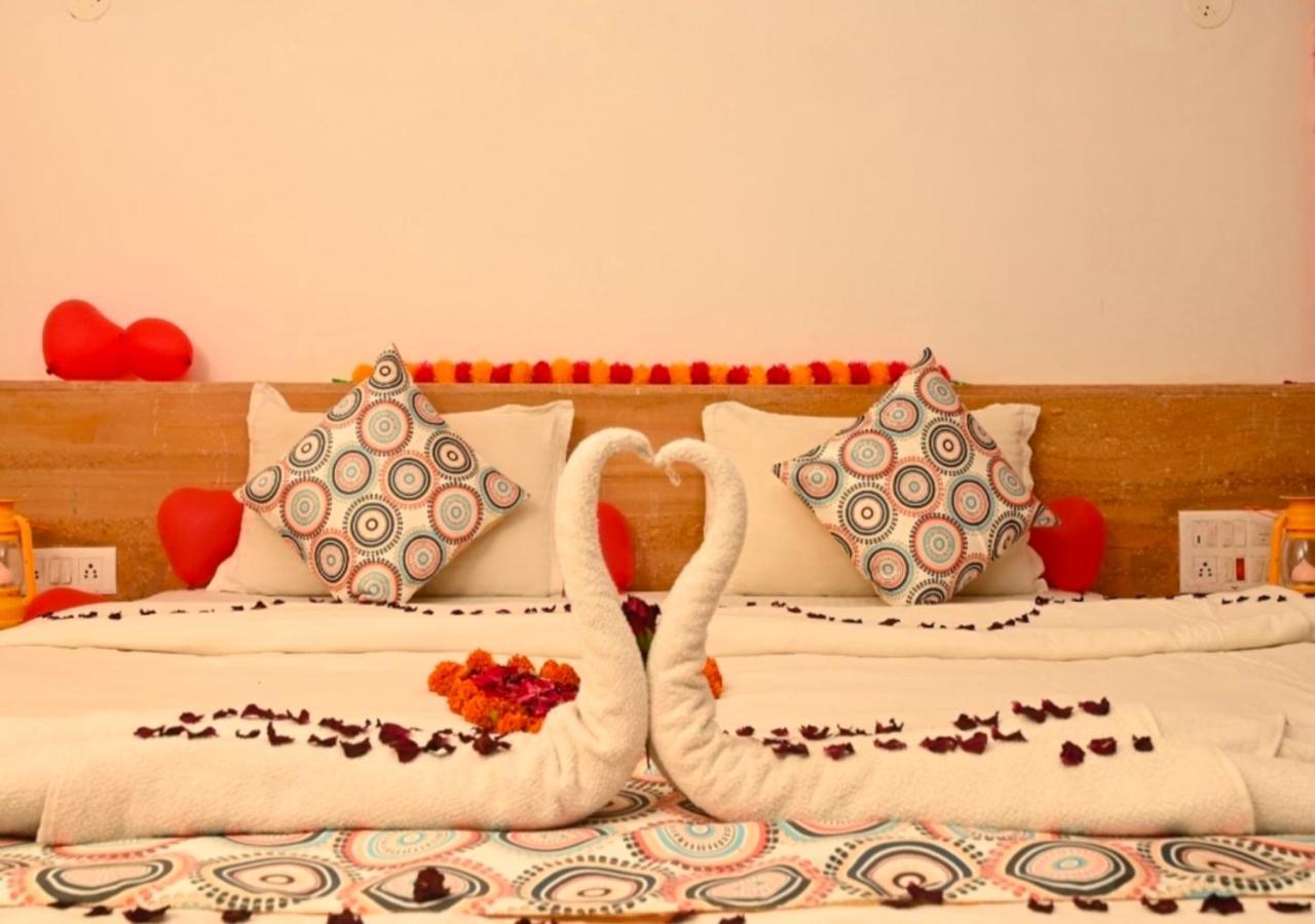 The Saffron Desert Camp Jaisalmer Exterior photo